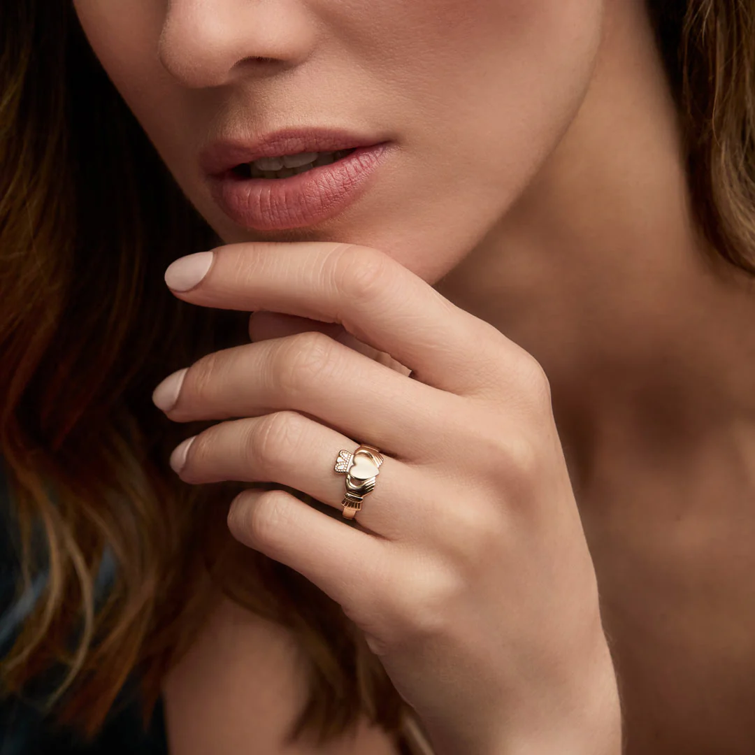 10k Gold Women's Claddagh Ring Photo 6 
