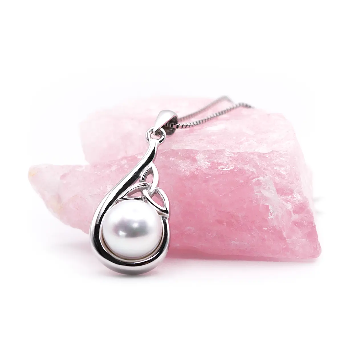 Sterling Silver Trinity Knot Pendant With Freshwater Pearl Photo 2 