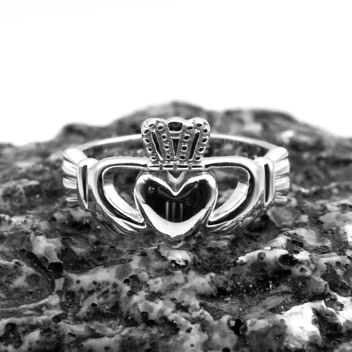 Gents Irish Claddagh Ring In Sterling Silver 11...