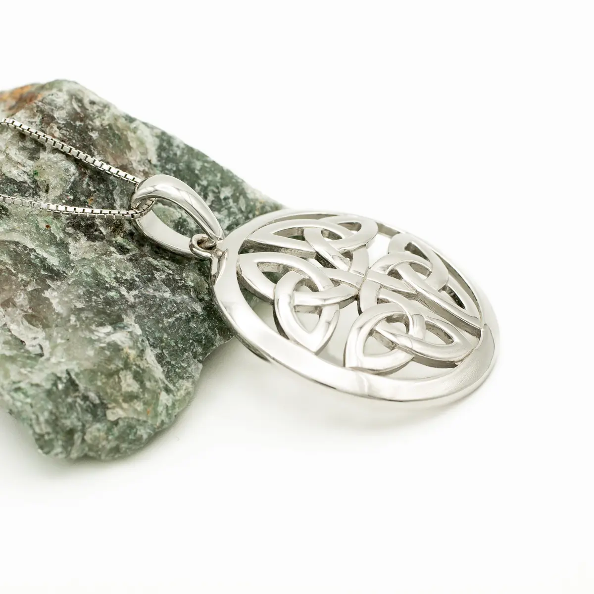 Sterling Silver Trinity Knot Circle Pendant Photo 4 