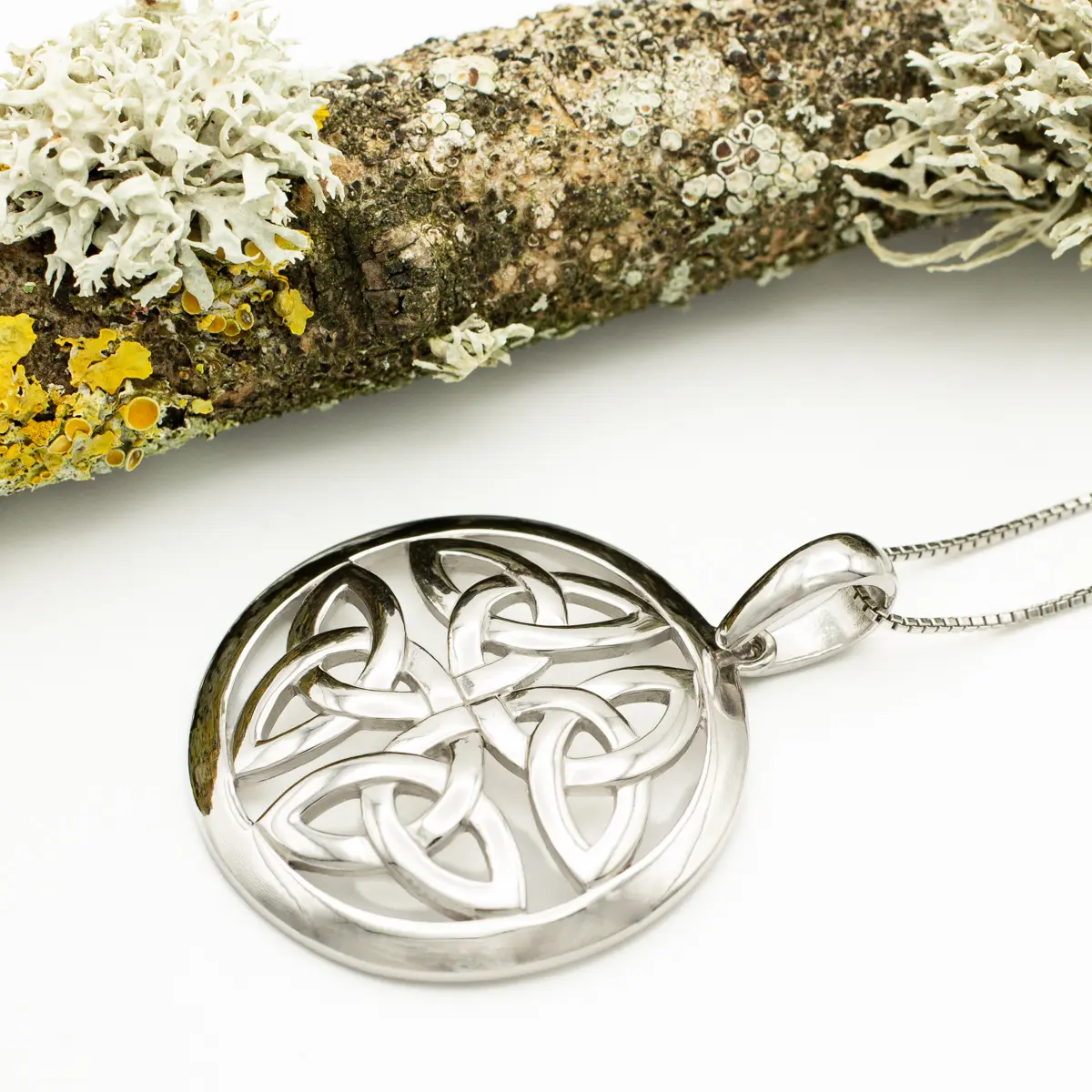 Sterling Silver Trinity Knot Circle Pendant Photo 6 