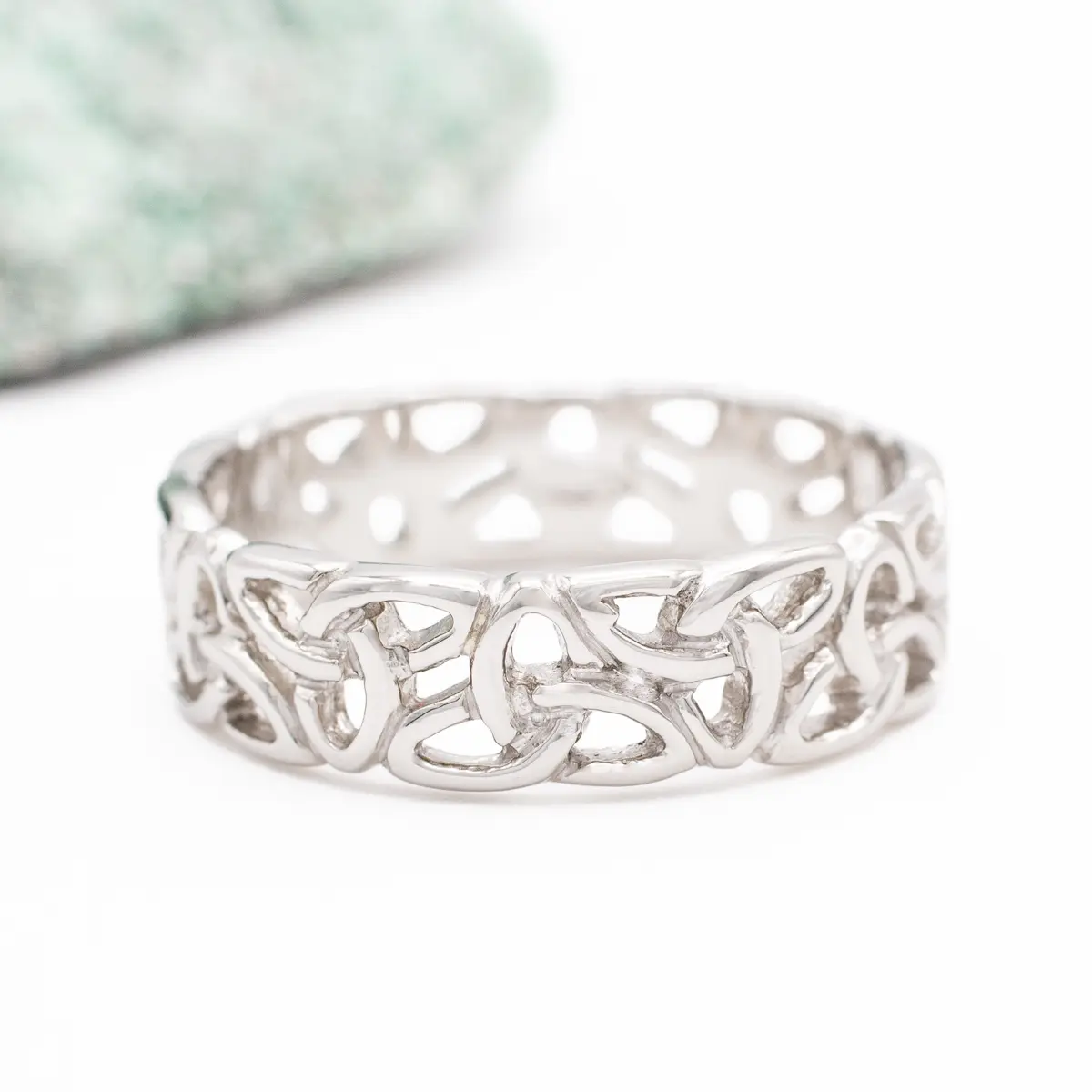Ladies Trinity Knot Ring in Sterling Silver Photo 3 